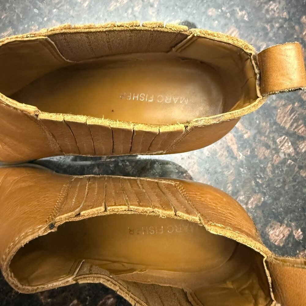 Marc Fisher ankle booties - tan leather upper - In amazing shape! - Picture 4 of 11